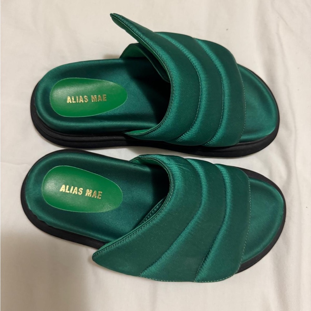 Alias Mae Emerald Slide Sandals